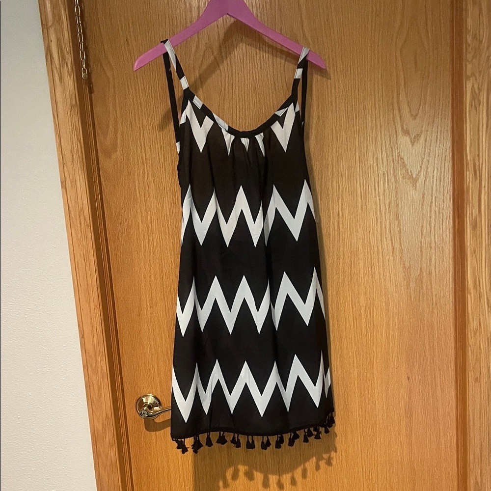 Black and White Zigzag Swim Cover Up with Tassels